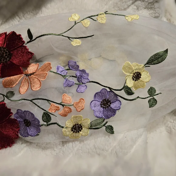 Floral Embroidered Gown Corset Back Size 10 - Picture 9 of 12